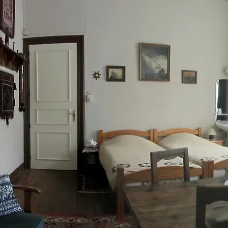 Chatoiment Hotel